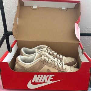 Nike Tan and Cream Casual Sneakers